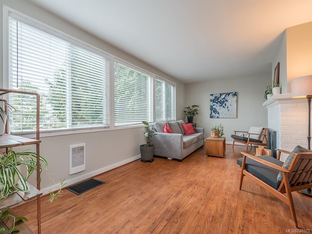 3174 Yew St, Victoria