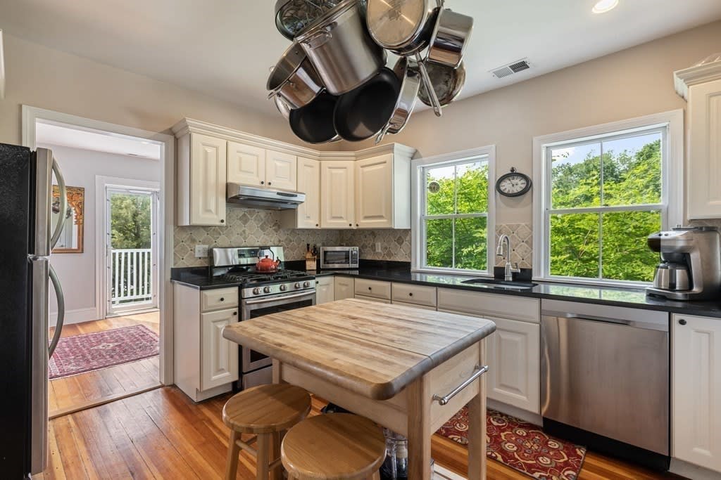 17 Chilton Pl, #17