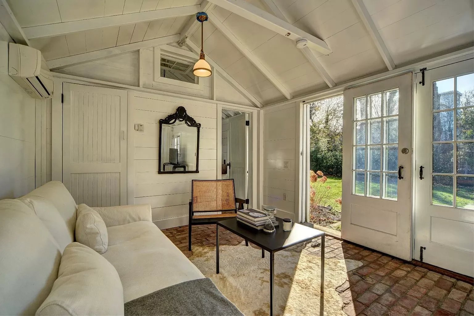 64 Union St, Sag Harbor, NY 11963