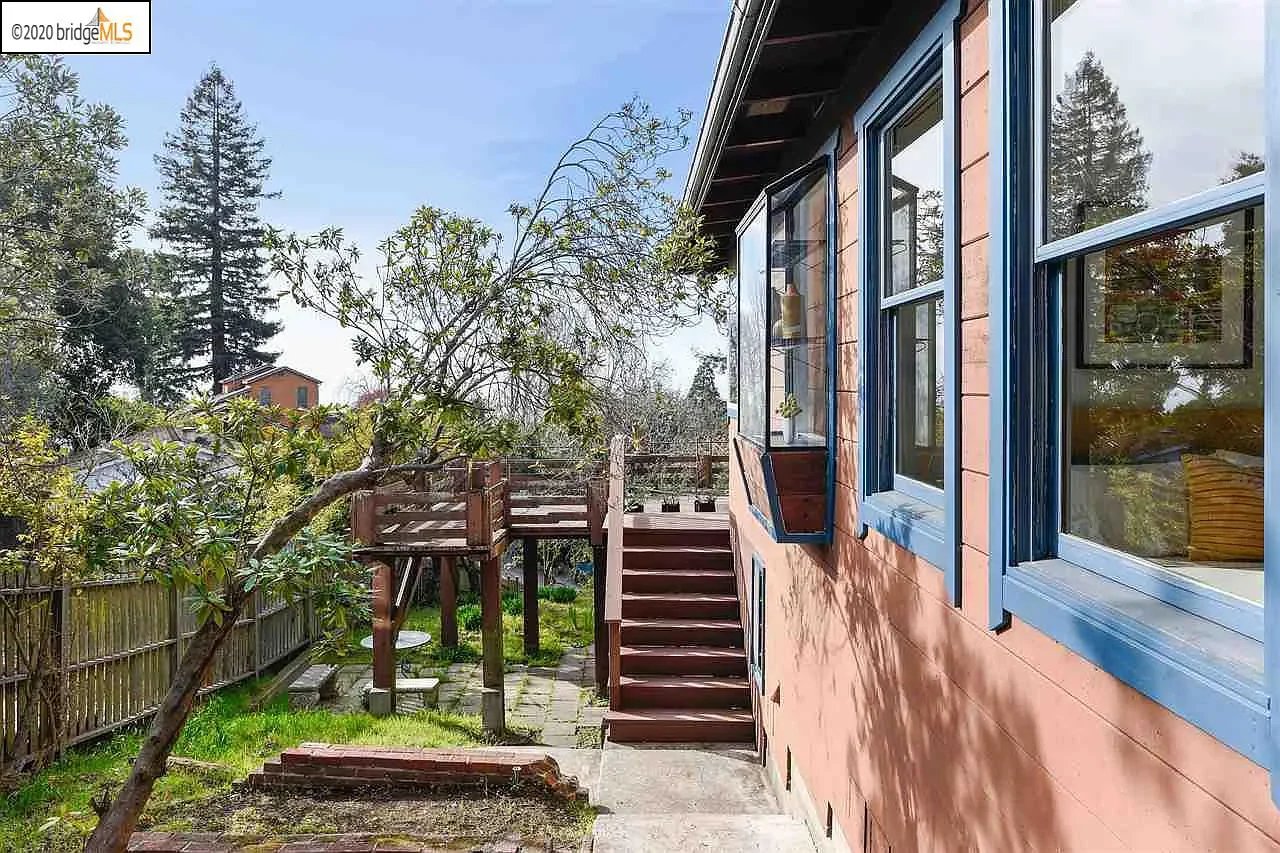 75 Whitaker Ave