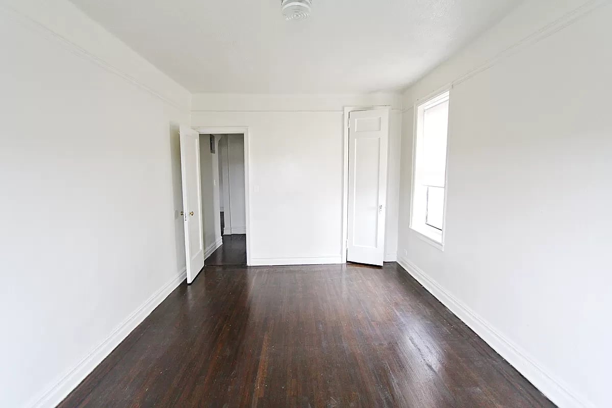 75 West Mosholu Parkway North Unit: 5F