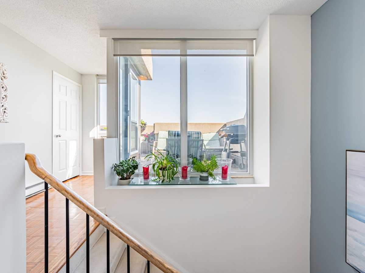 360 BLOOR ST E PH 5