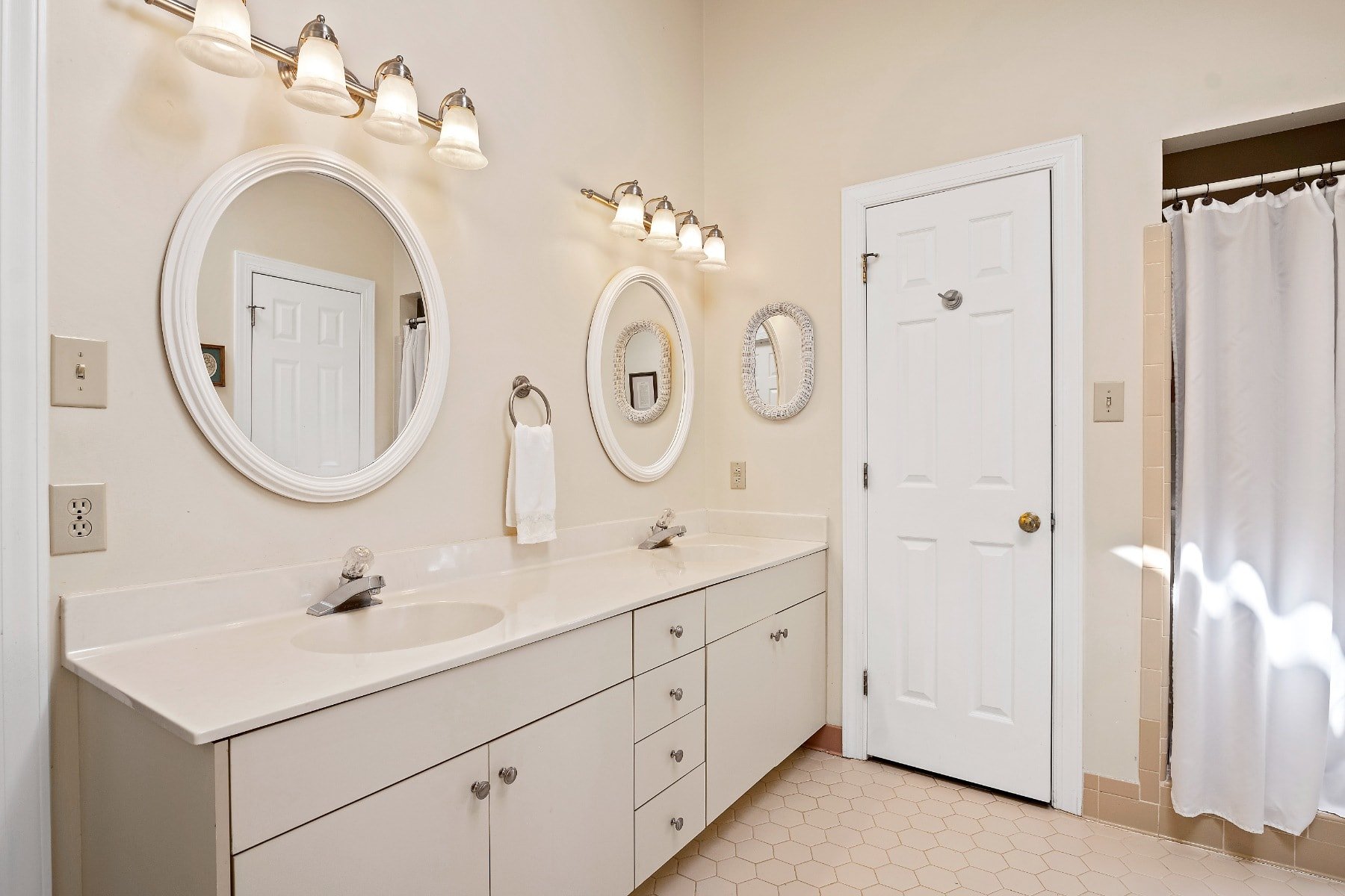 2833 Woodmark Court