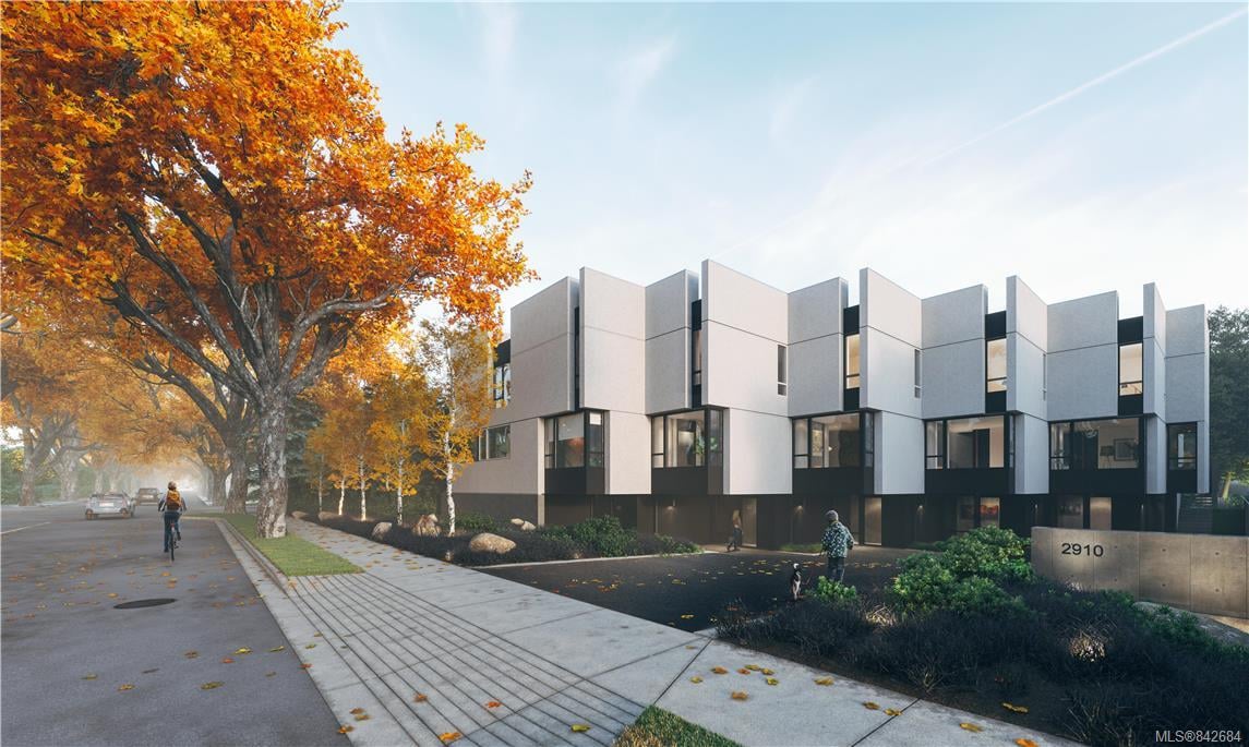 6-2910 Shelbourne St, Victoria