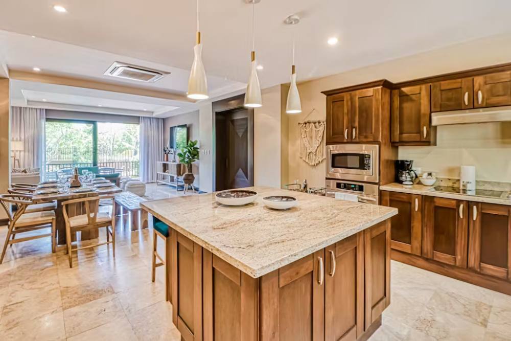 Exclusive Furnished Coastal Condo, Papagayo, Guanacaste