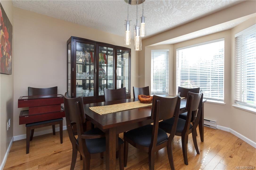 2406 Fleetwood Crt, Langford