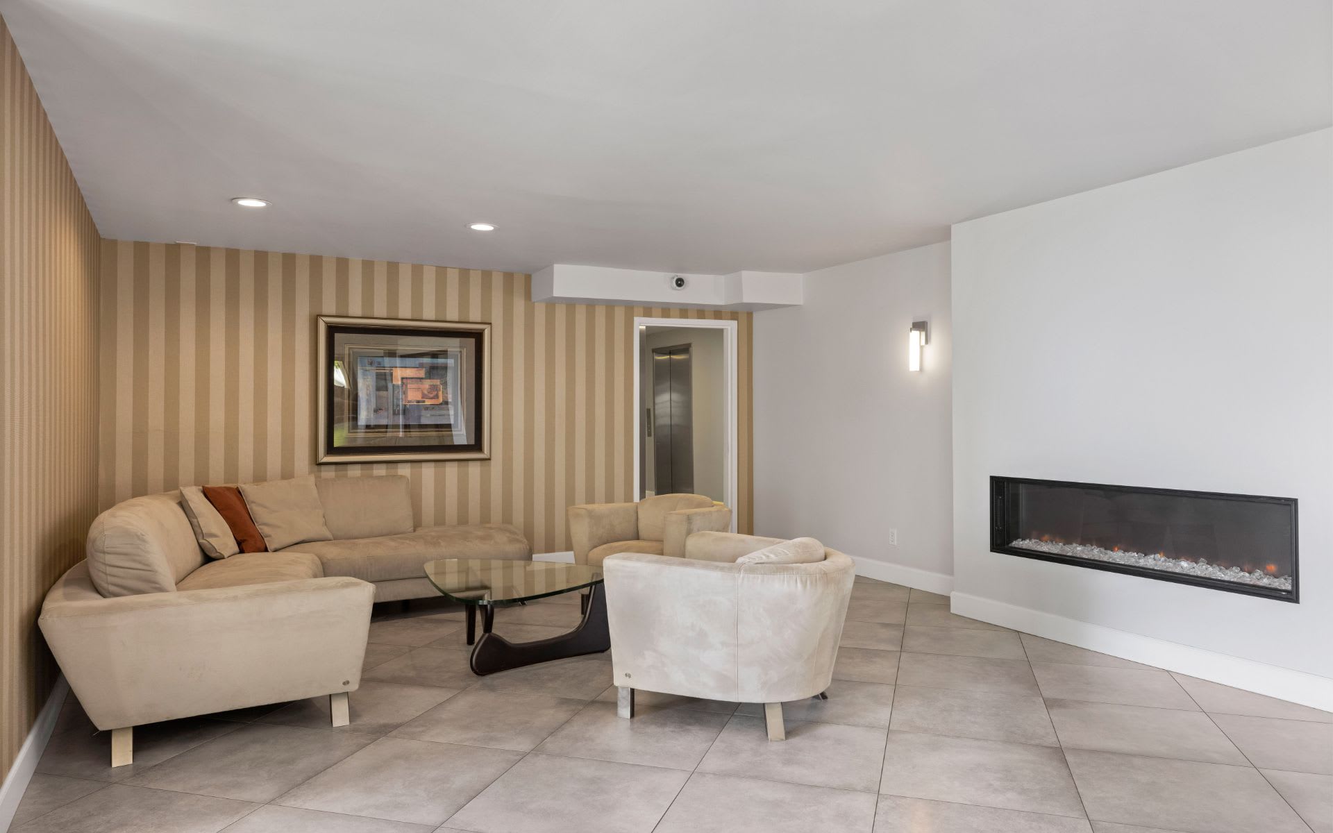 1230 Horn Ave Unit: 529