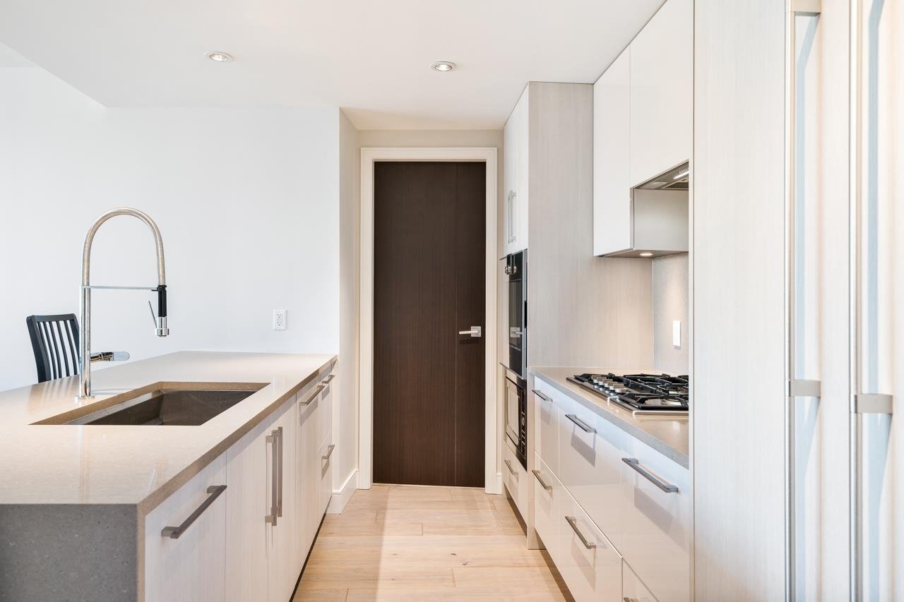 1207-210 Salter Street, New Westminster