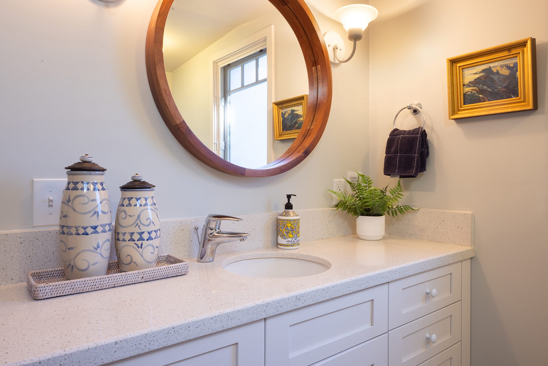 Spacious Carmel Cottage - Monte Verde & 7th SWC