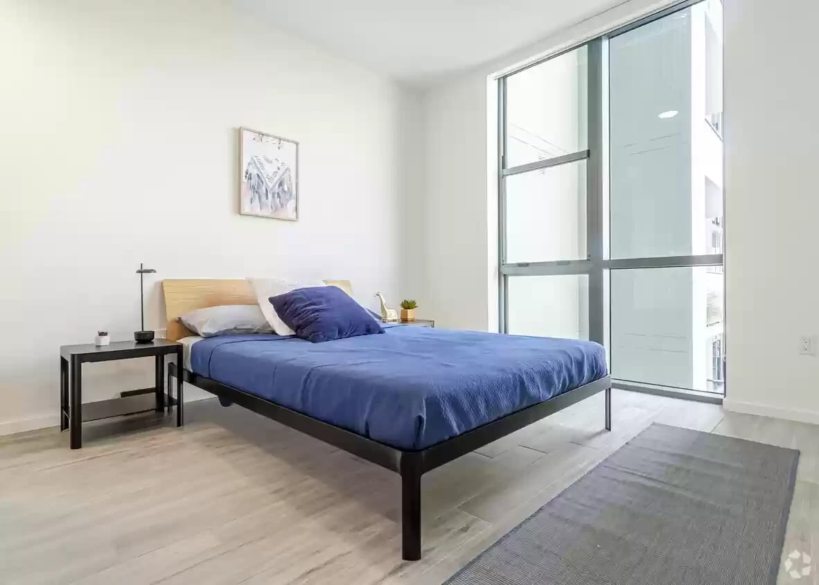 301 SW 1st Ave, Apt 1414 