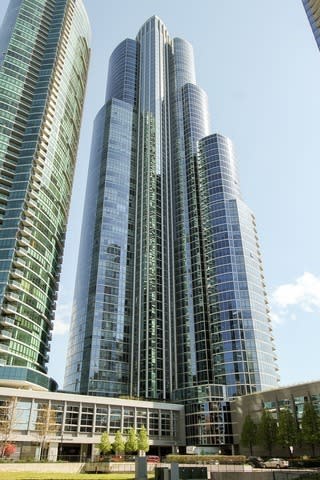1211 S Prairie Ave, #5202