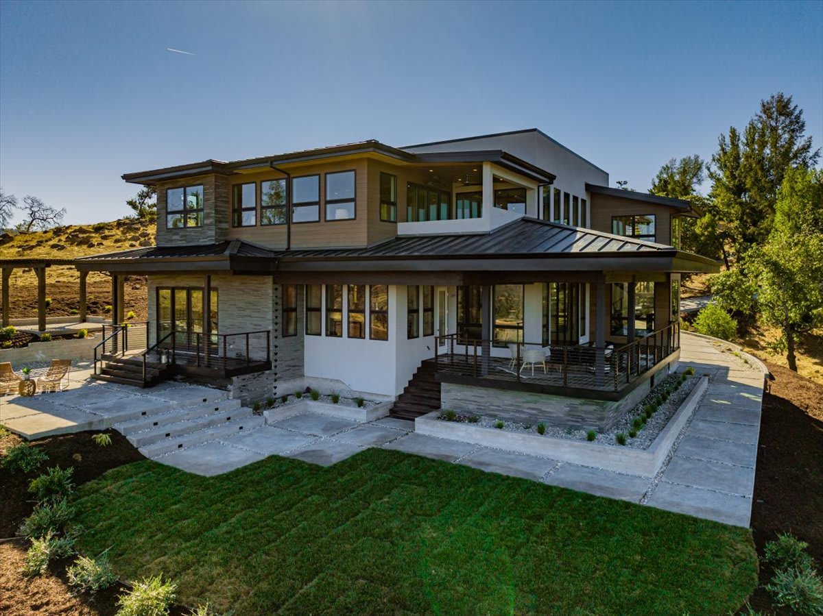 3958 St Andrews Dr