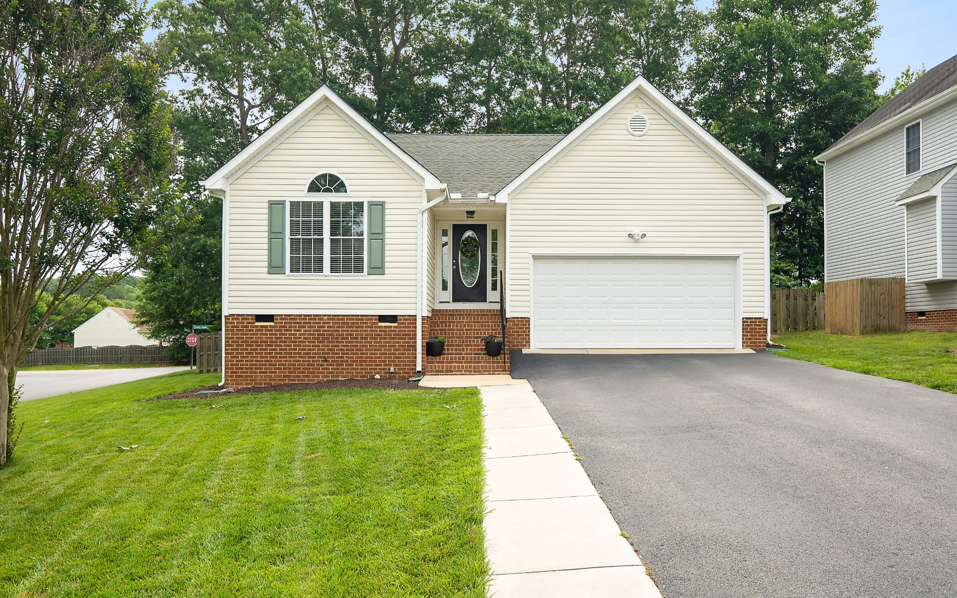 7601 Blue Cedar Drive