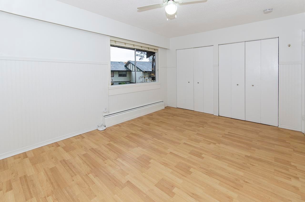 61-928 Premier St