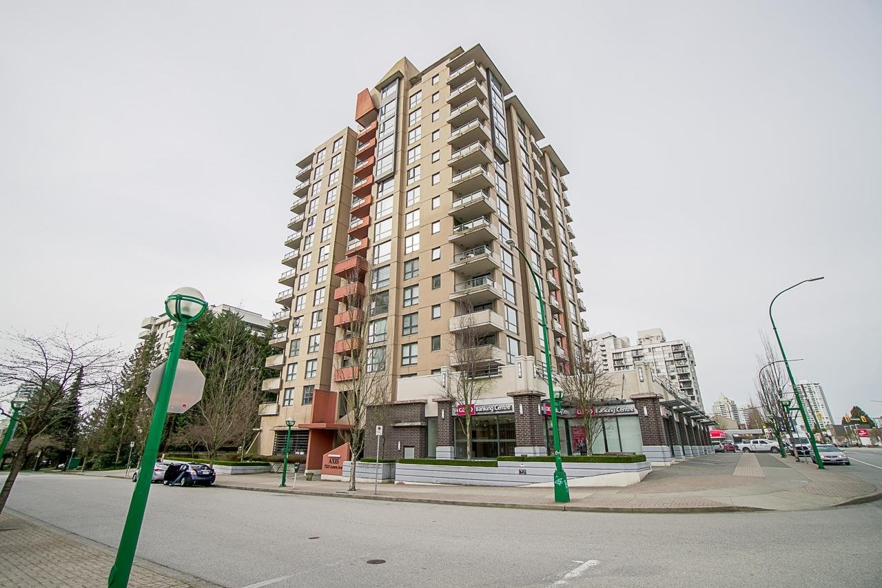 708-7225 Acorn Ave