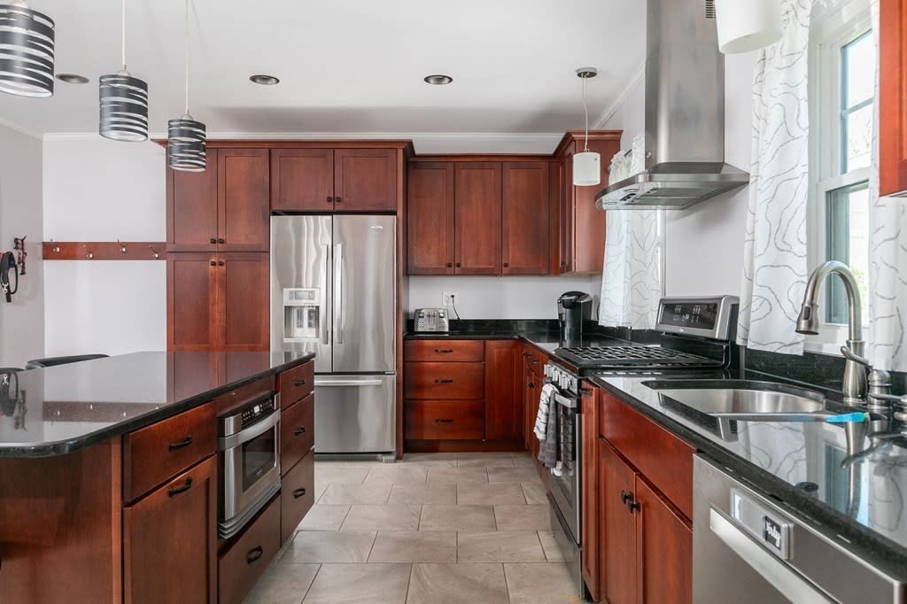 140 Walnut St