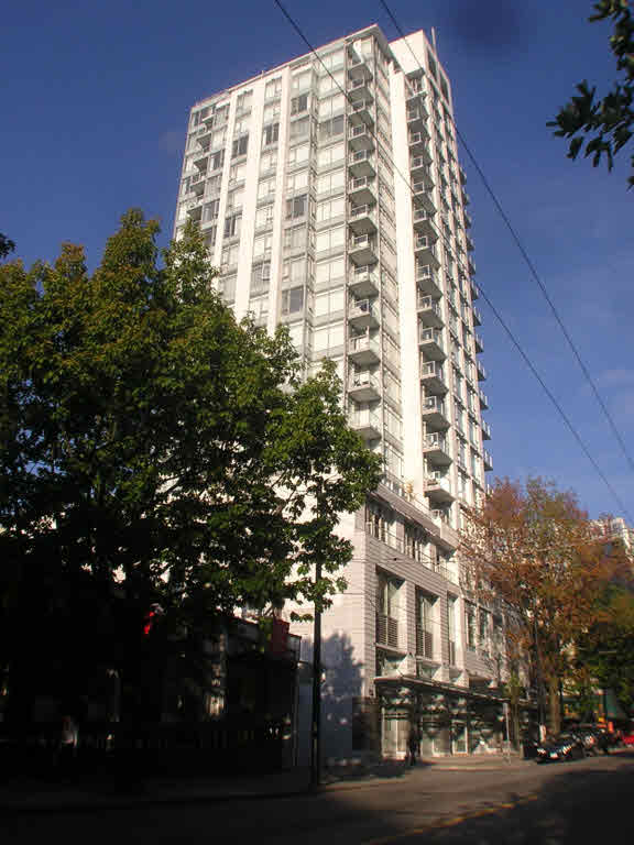 1804-480 Robson St