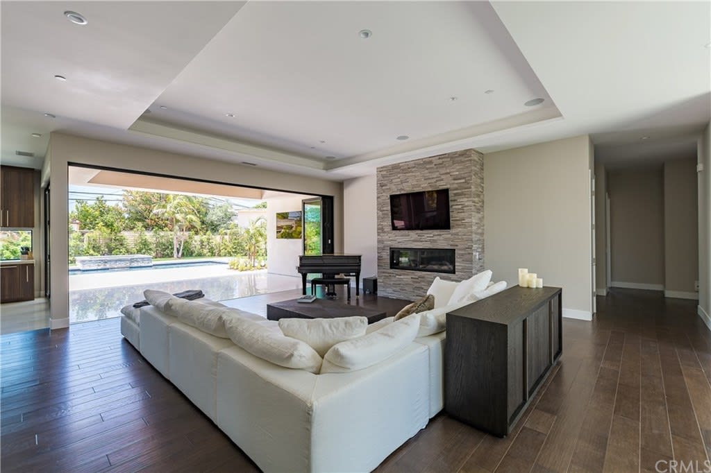 3011 Ceylon Road