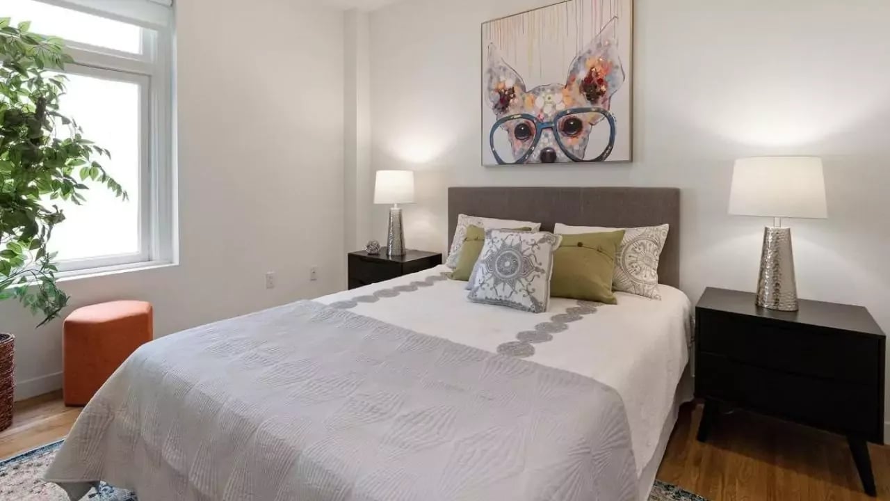 637 Powell St, Unit 102
