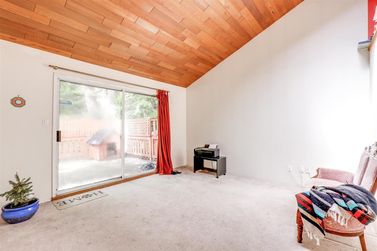 2497 Panorama Dr