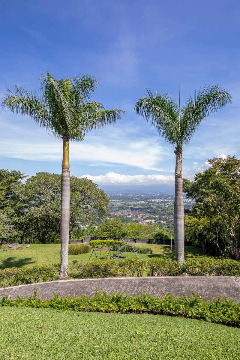 Panoramic View Mountain Estate, Ciudad Colon, San Jose