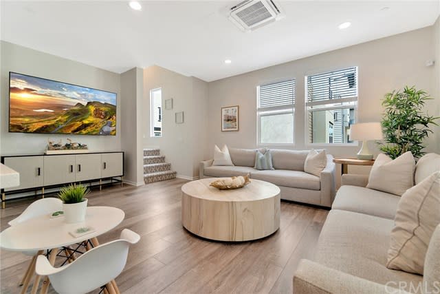 576 Donovan Lane, Costa Mesa