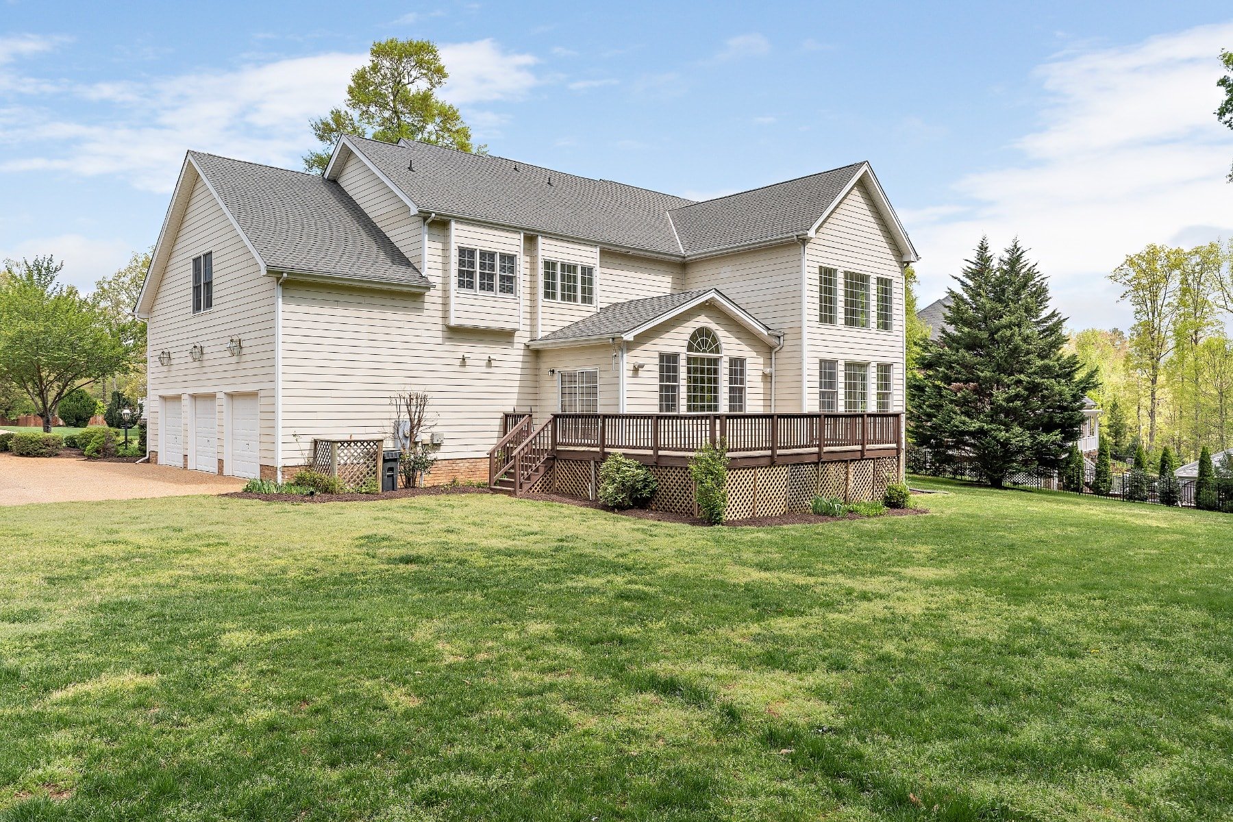 2907 Calcutt Drive