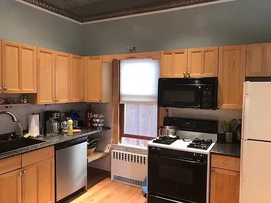 283 East 17th Street