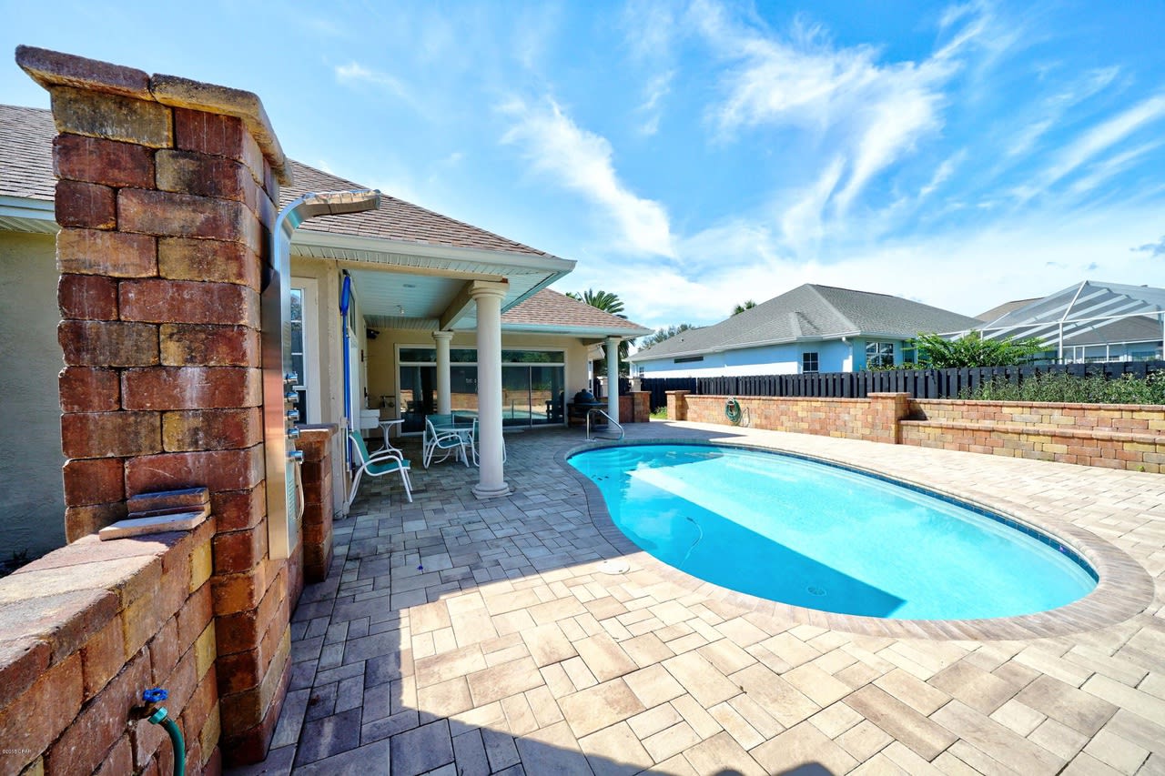 138 PALM GROVE Boulevard