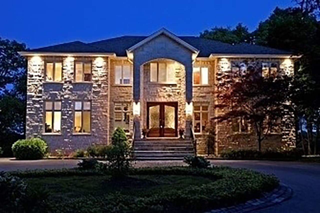 1016 Mississauga Heights Drive