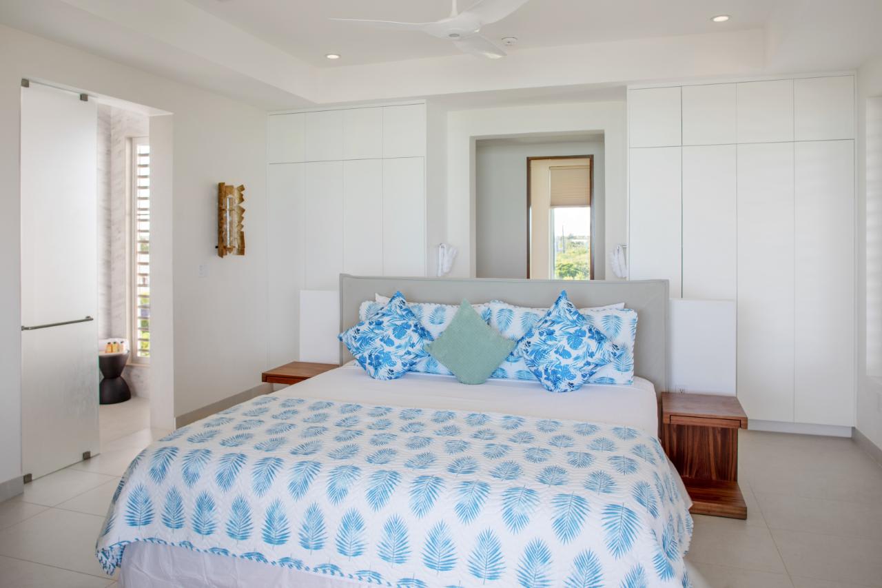 Blue Lagoon Villa II-Long Bay