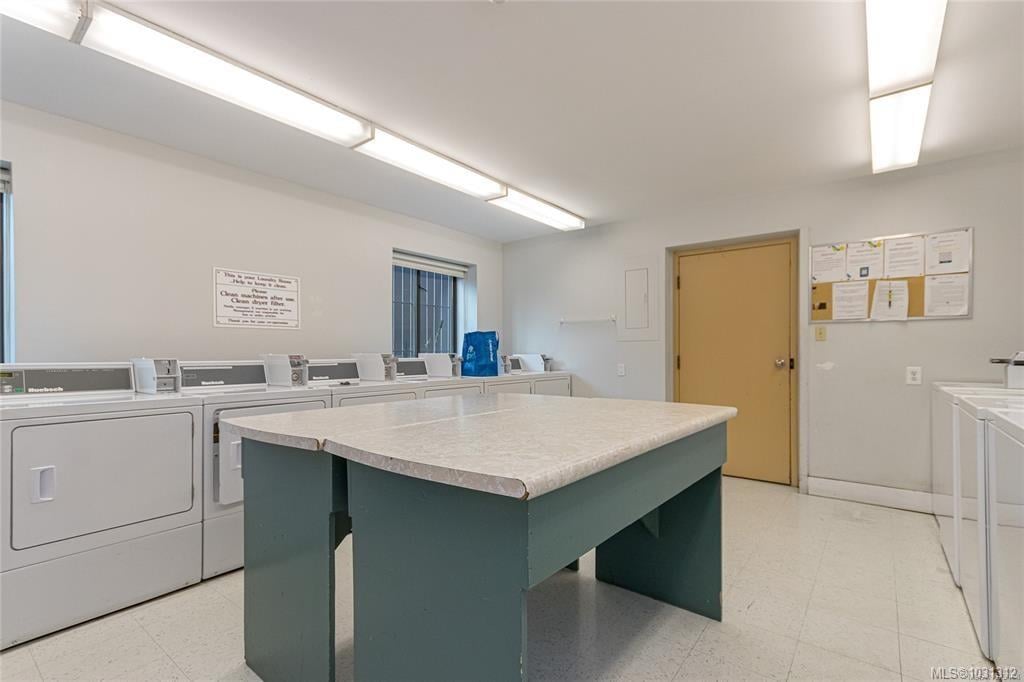 1109-1630 Quadra St, Victoria