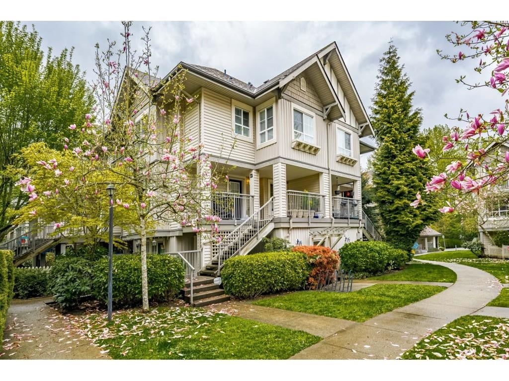 66-7088 17th Ave
