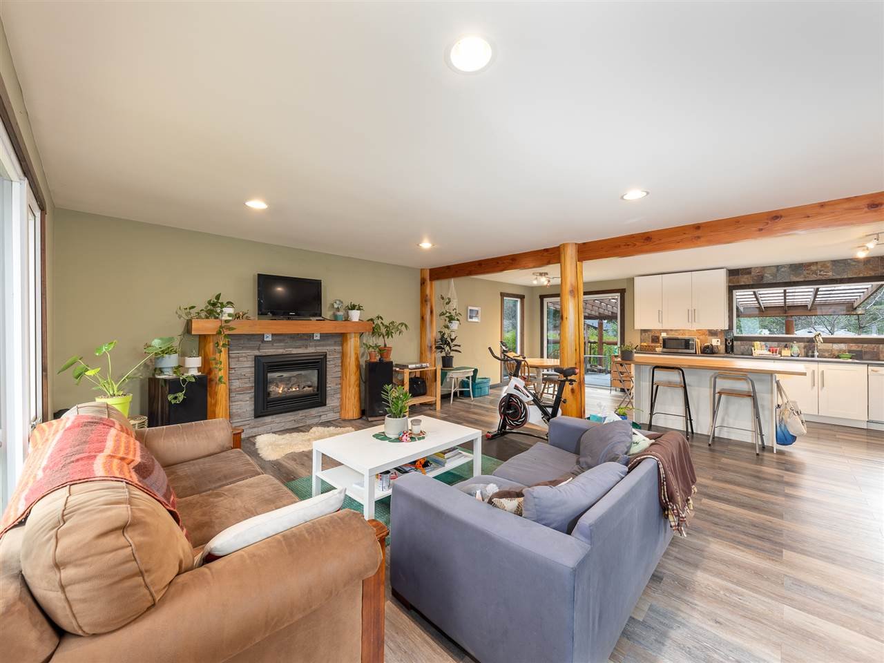 40435 Friedel Cres