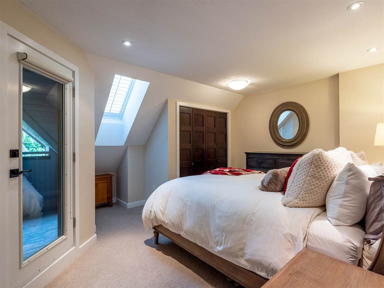 8-4636 Blackcomb Wy