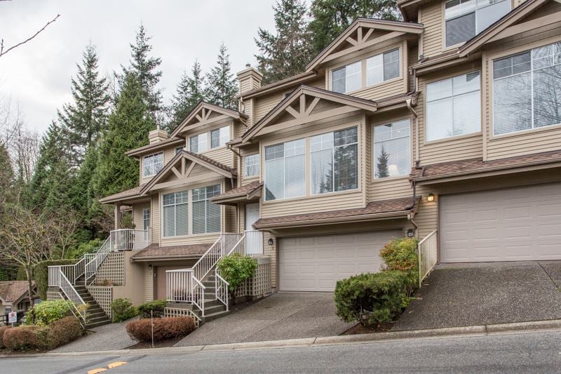 2-2979 Panorama Dr
