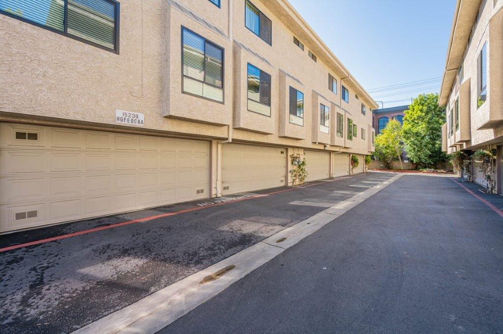 15239 Magnolia Blvd C Sherman Oaks, CA