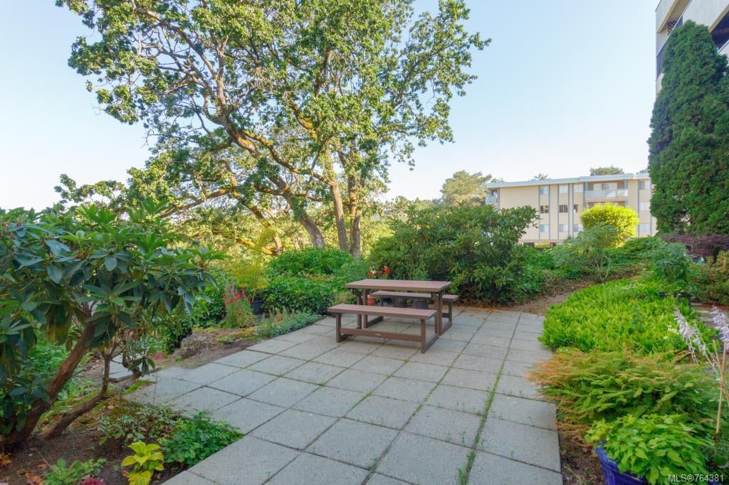 308-3277 Glasgow Ave, Saanich
