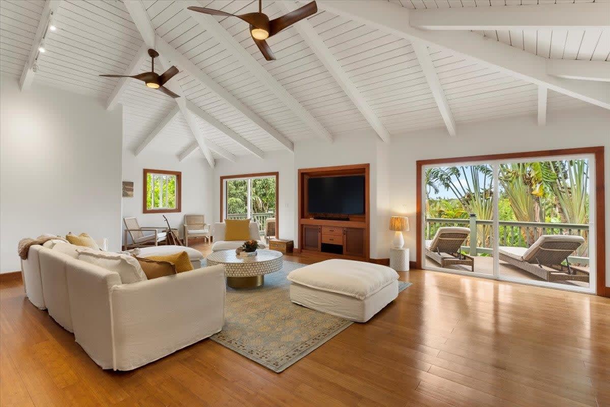 60 Koolau Rd  