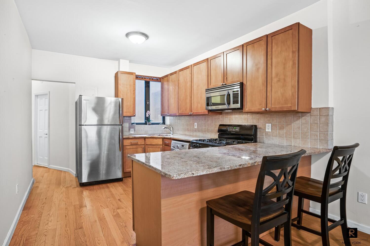 242 W 104th St, Unit 4WF