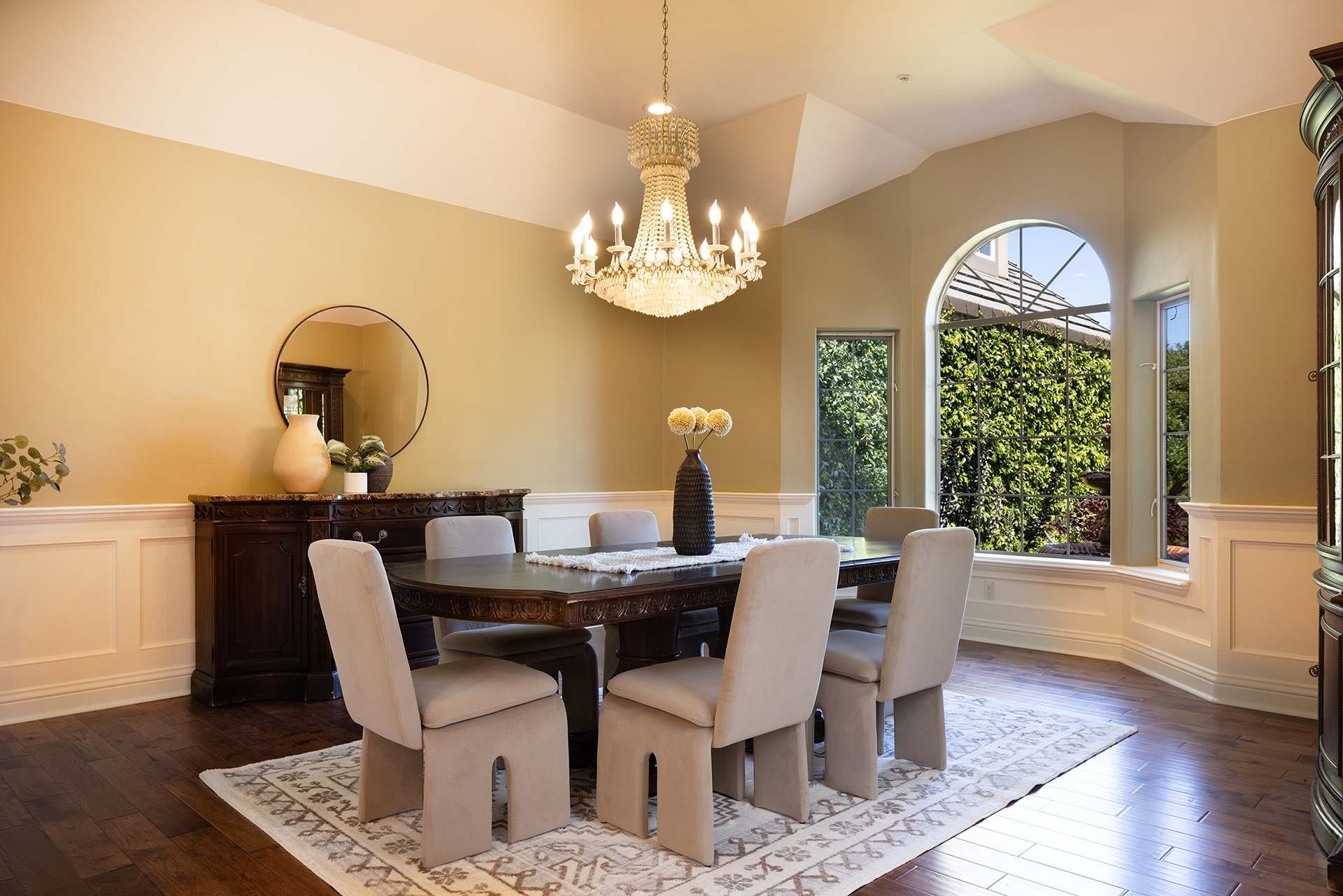 Stunning Equestrian Estate - 6 Sleepy Hollow Dr