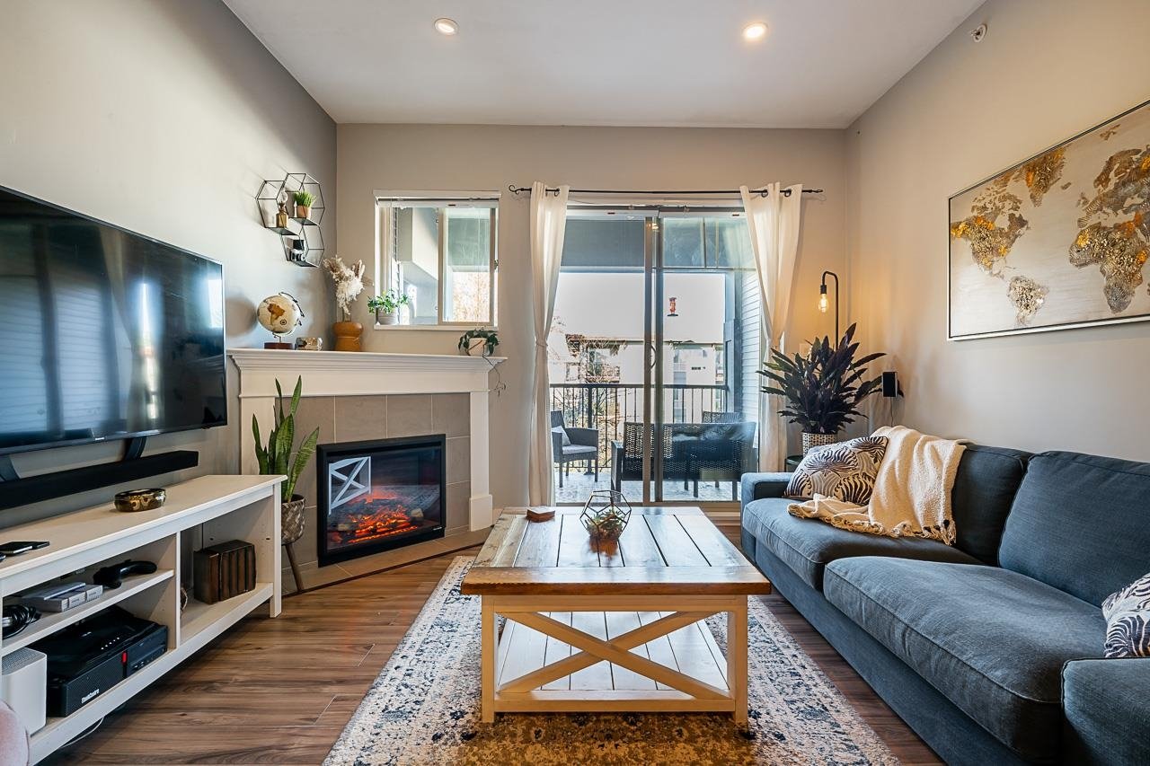 401-2468 Atkins Ave