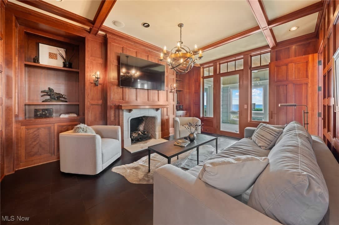 14 Colony Ln