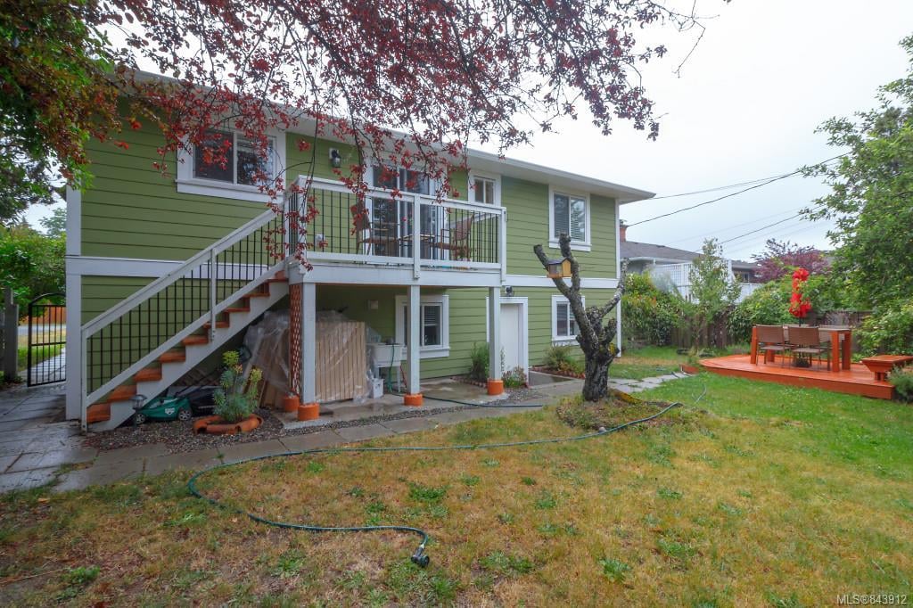 3236 Frechette St, Saanich