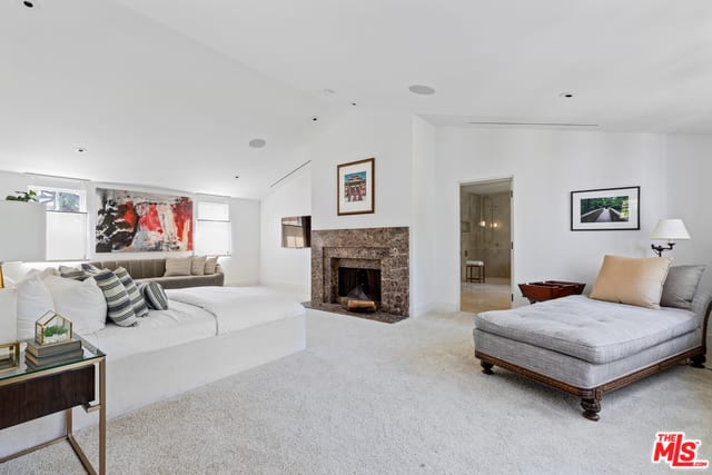 Retreat Grandeur