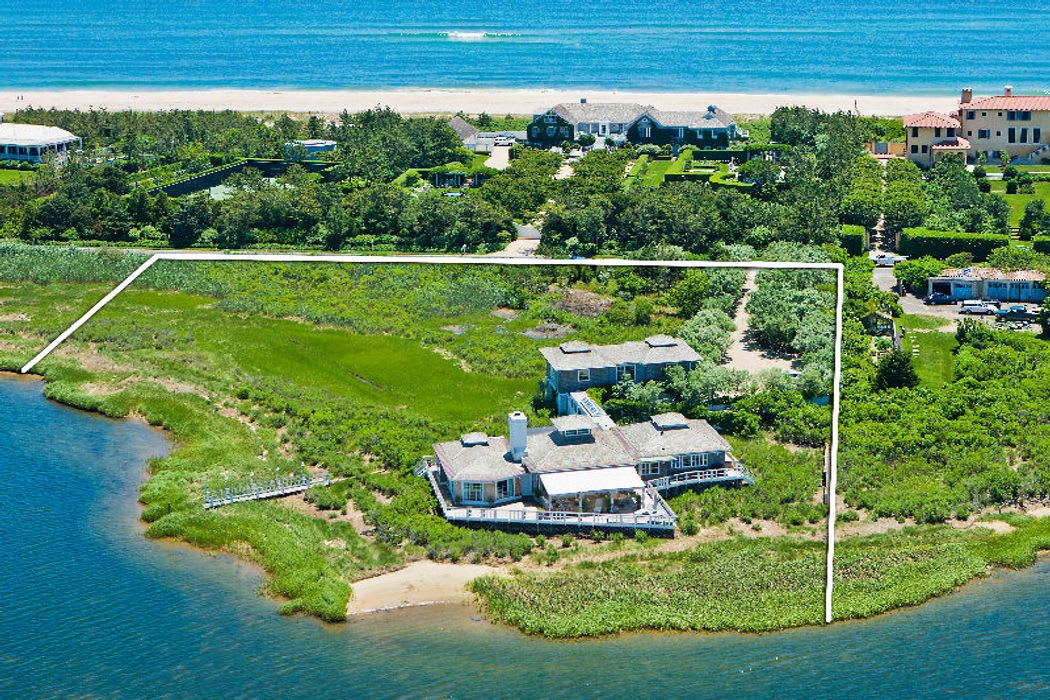 Bayfront Beauty On Meadow Lane