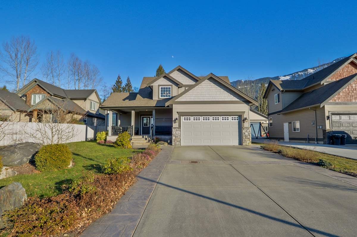10404 Parkwood Dr