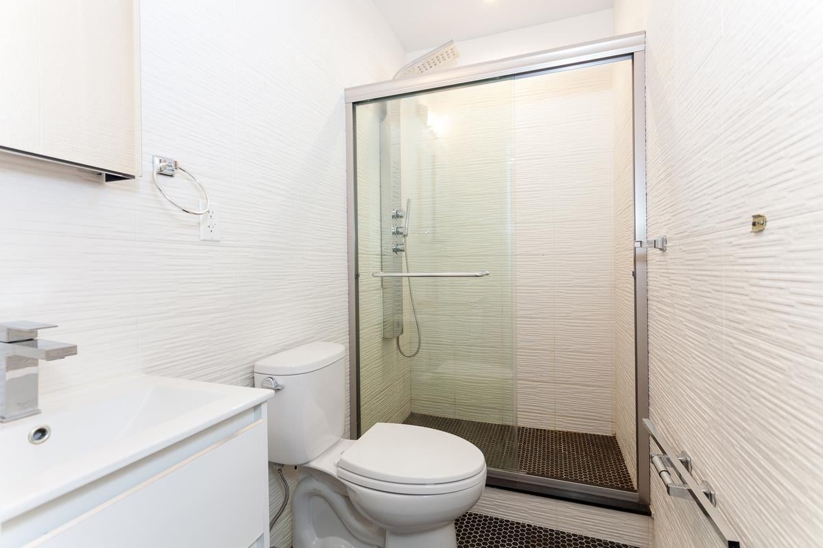 152 Thompson Street, Apt 5-B