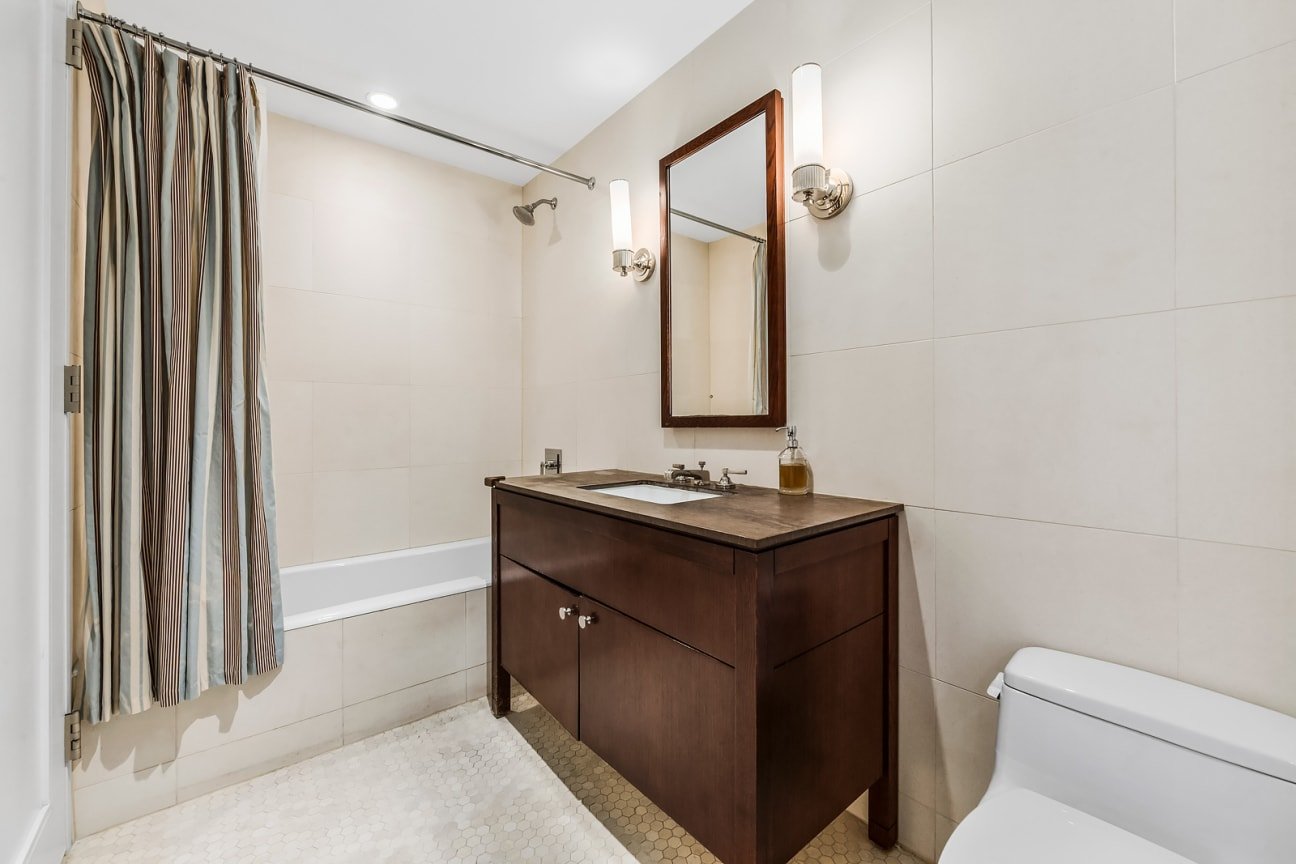 80 Riverside Blvd, #4U