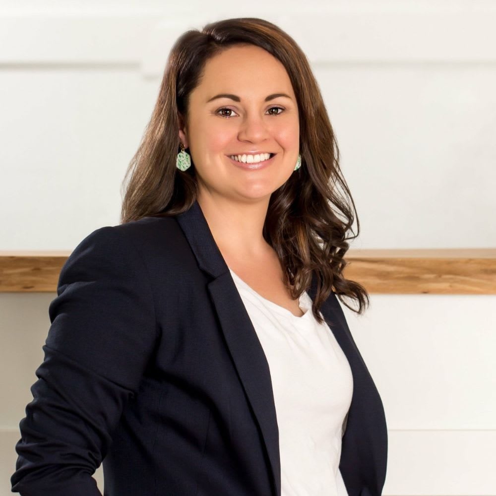 Courtney Murden North Carolina Real Estate Agent Headshot